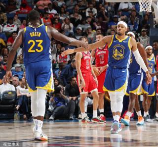 足球圈掀起 足球圈掀起