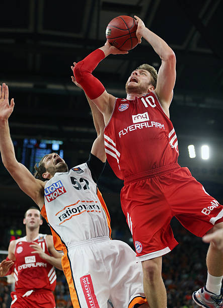 赛的战术决 赛的战术决