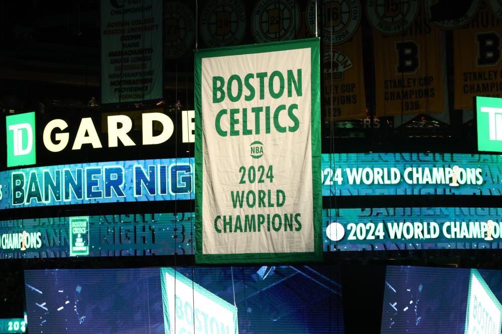 曼联官宣签下巴拉圭18岁新星莱昂 总价或达700万英镑